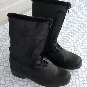 Cozy Black Winter Boots for Women